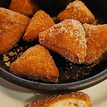 Bob Evans - Cinna-biscuits - American Near Me - Newark, Ohio