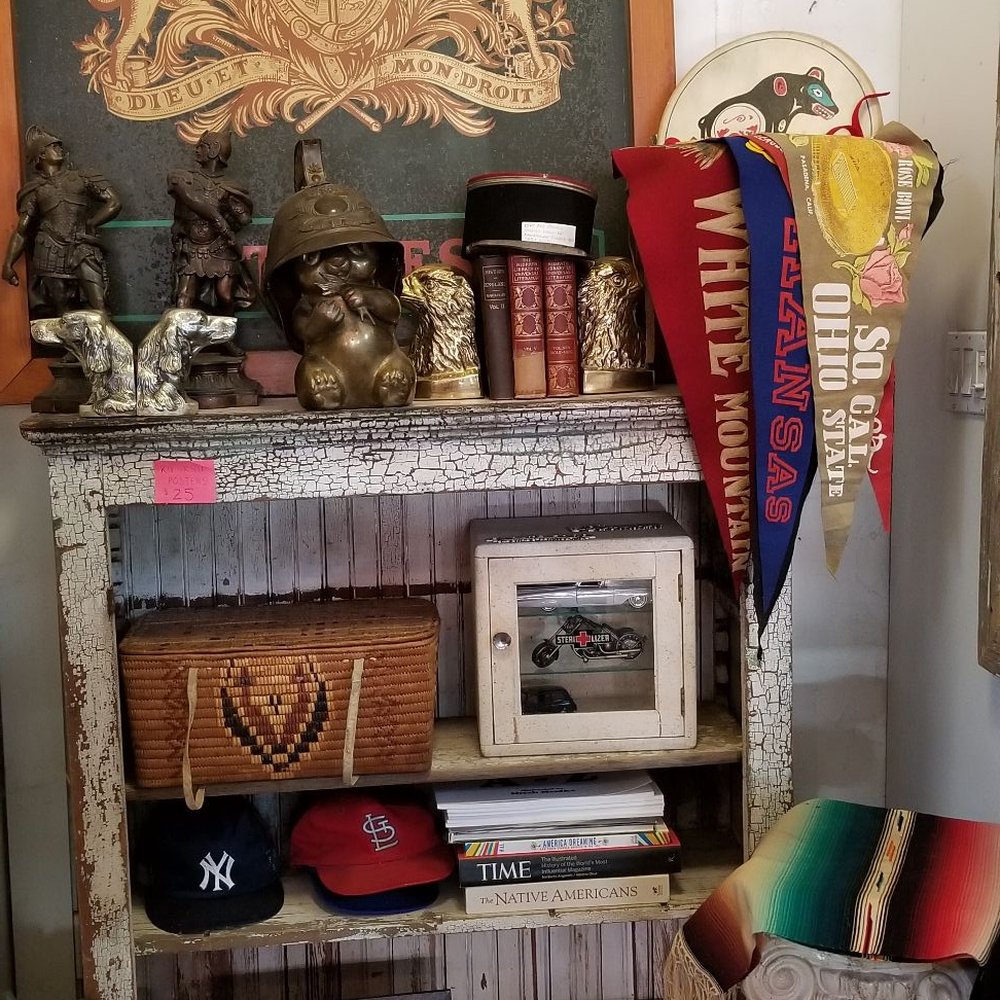 Westside Storey - I mean, look how cute this is?? - Antiques Near Me - Kansas City, Missouri