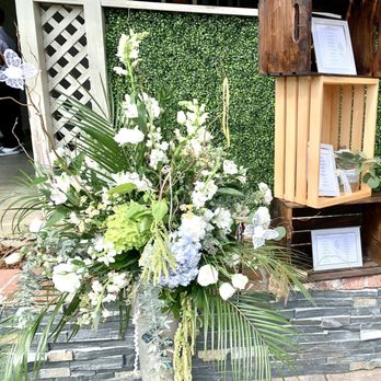 United Flower Wholesale - Floral Designers Near Me - Pomona, California United Flower Wholesale - Floral Designers Near Me - Pomona, California