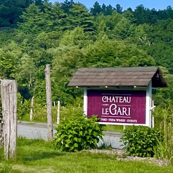 Chateau Le Gari - Street signage - Wine Tasting Room Near Me - Marlborough, Connecticut Chateau Le Gari - Street signage - Wine Tasting Room Near Me - Marlborough, Connecticut