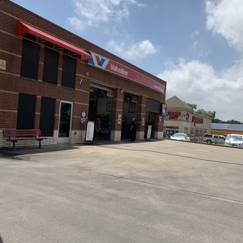 Valvoline Instant Oil Change - Oil Change Stations Near Me - Dallas, Texas