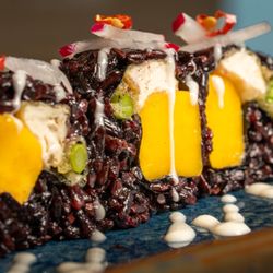 Drunken Fish - Central West End - Black Panther Roll (Vegan)