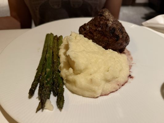 Masselow’s Steakhouse by null