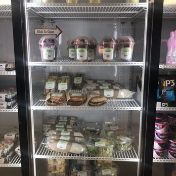 Elmhurst University - Variety of healthy foods - Colleges & Universities Near Me - Elmhurst, Illinois