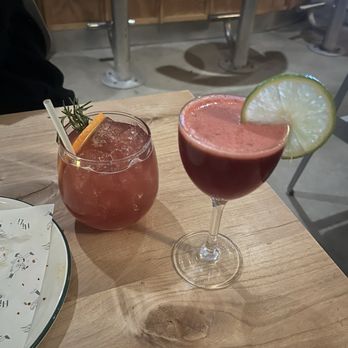 Highly Likely - Snow chick (left) red velvet cosmo (right) - Breakfast & Brunch Near Me - Los Angeles, California