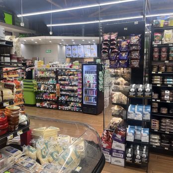 Krisp Beverages + Natural Foods - Grocery Near Me - San Diego, California