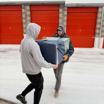 State to State Moving - we work in any weather! and according to a convenient schedule for the client. - Movers Near Me - Manalapan Township, New Jersey State to State Moving - we work in any weather! and according to a convenient schedule for the client. - Movers Near Me - Manalapan Township, New Jersey