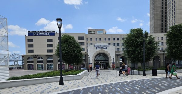 Riverwalk Outlets by null