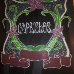 Caprichos - Vista del frente: logo.