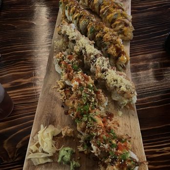 Modesto Sukiyaki - I only remember the roll closest to the bottom of the photo (BECAUSE IT WAS BOMB!) The Kryptonite Roll - Sushi Bars Near Me - Modesto, California
