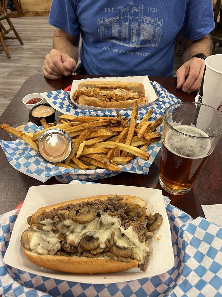 Franklin's Famous Cheesesteak Company Logo