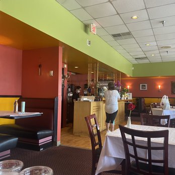 Montri Thai - the dining area of a restaurant - Thai Near Me - Warrenville, Illinois Montri Thai - the dining area of a restaurant - Thai Near Me - Warrenville, Illinois
