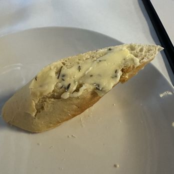 Le Garden Bistro - Fresh bread with a delicious spread - French Near Me - Dade City, Florida