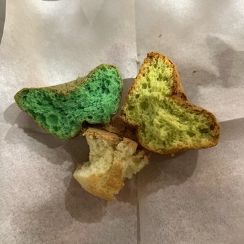 Elite Experience: Kam Hing Bakery - Baxter St - Pandan, pistachio, original - Yelp Events Near Me - New York, New York