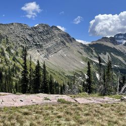 Highline Trail - This is the view from granite chalet facing the glacier junction (connection of the loop trail with the highline and Grinnell overlook)