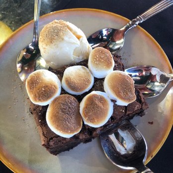 Curio Bistro - Brownie sundae - Cajun/Creole Near Me - New Orleans, Louisiana