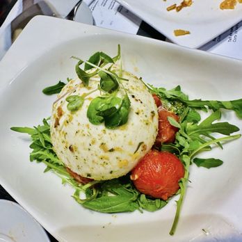 Cerveseria Catalana - Burrata with tomato and arugula - Spanish Near Me - Barcelona, B
