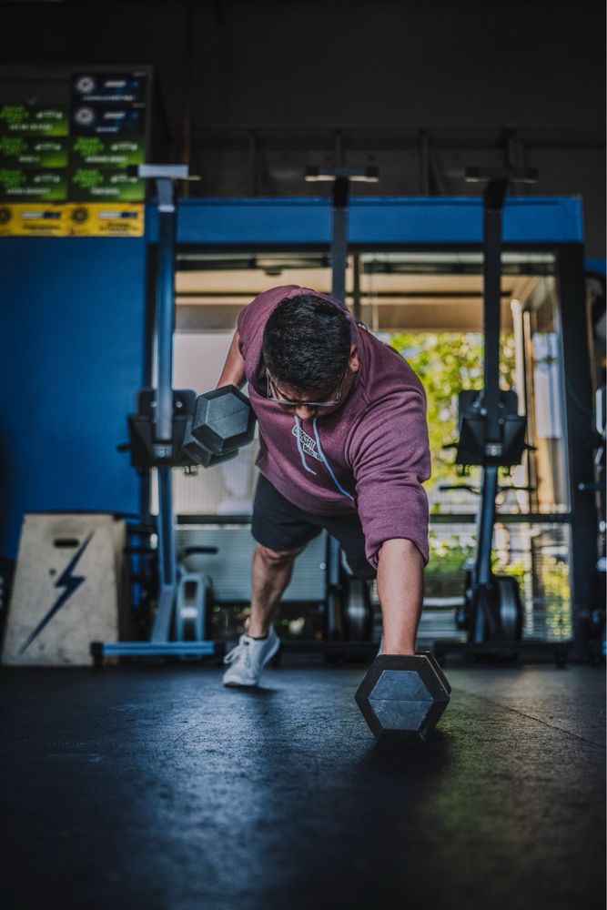 Recoil Fitness Gym Logo