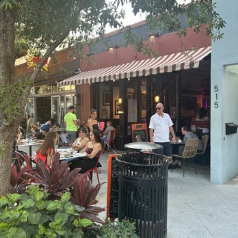 Hullabaloo - Gastropubs Near Me - West Palm Beach, Florida