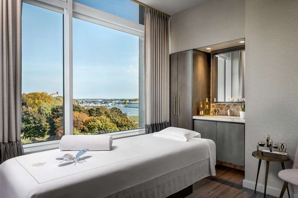 Hotel X Toronto, a Destination by Hyatt Hotel by null