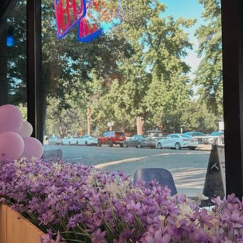 Rice Bites - window view - Juice Bars & Smoothies Near Me - Sacramento, California Rice Bites - window view - Juice Bars & Smoothies Near Me - Sacramento, California