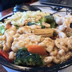 Ming's Garden - Garlic chicken