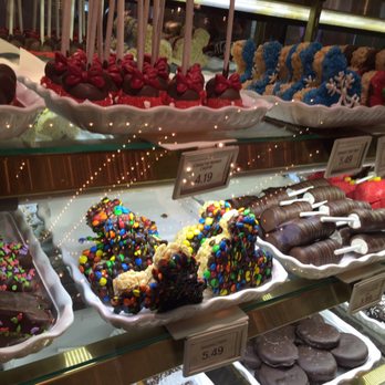 Carnation Cafe - A diabetics nightmare - American Near Me - Anaheim, California
