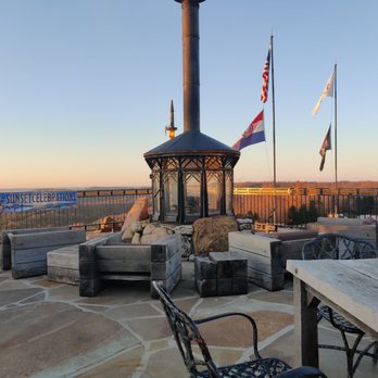 Buffalo Bar - Bars Near Me - Ridgedale, Missouri
