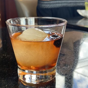 Midnight Sun Lounge - Old fashioned - Lounges Near Me - Savannah, Georgia