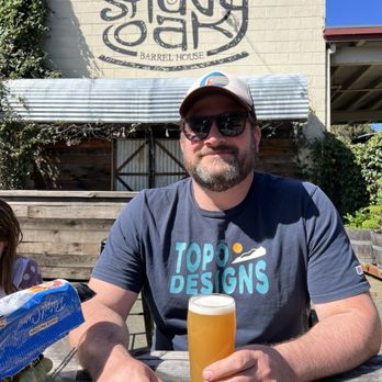 Shady Oak Barrel House - Drinking outside - Breweries Near Me - Santa Rosa, California Shady Oak Barrel House - Drinking outside - Breweries Near Me - Santa Rosa, California