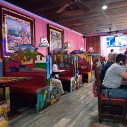 Los Magueyes Beverly Hills - Inside