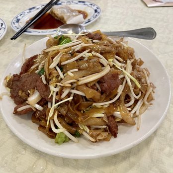 Cheung Hing - beef chow fun - Dim Sum Near Me - Belmont, California