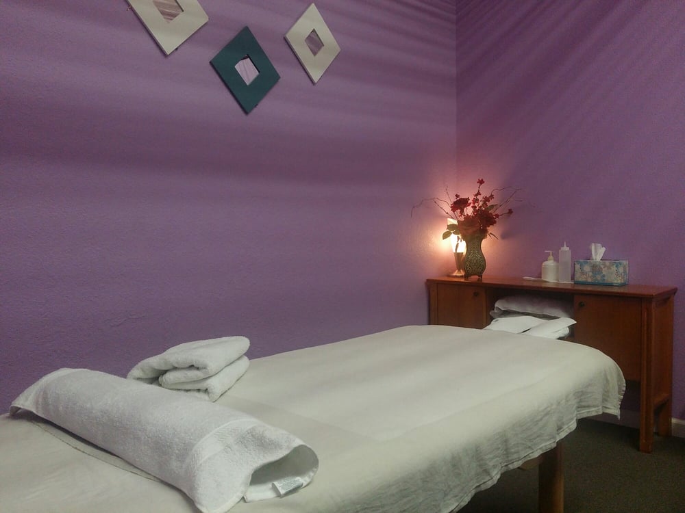 Young Spa Logo