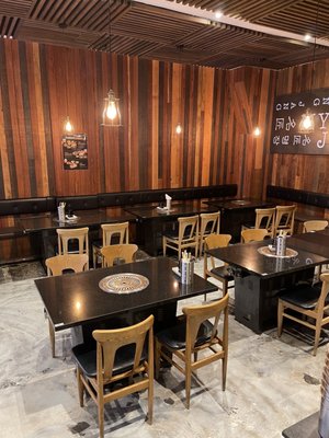 Myung jang and Obaltan restaurant by null