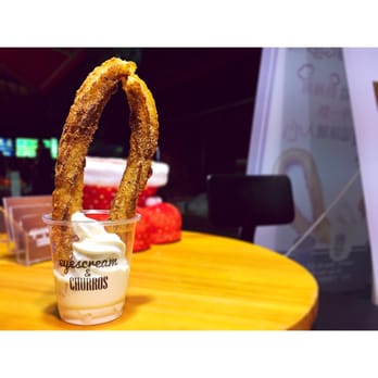 Eyescream and Churros - Large Churros with Milk Ice Cream, HKD 38 - Desserts Near Me - Hong Kong, HK