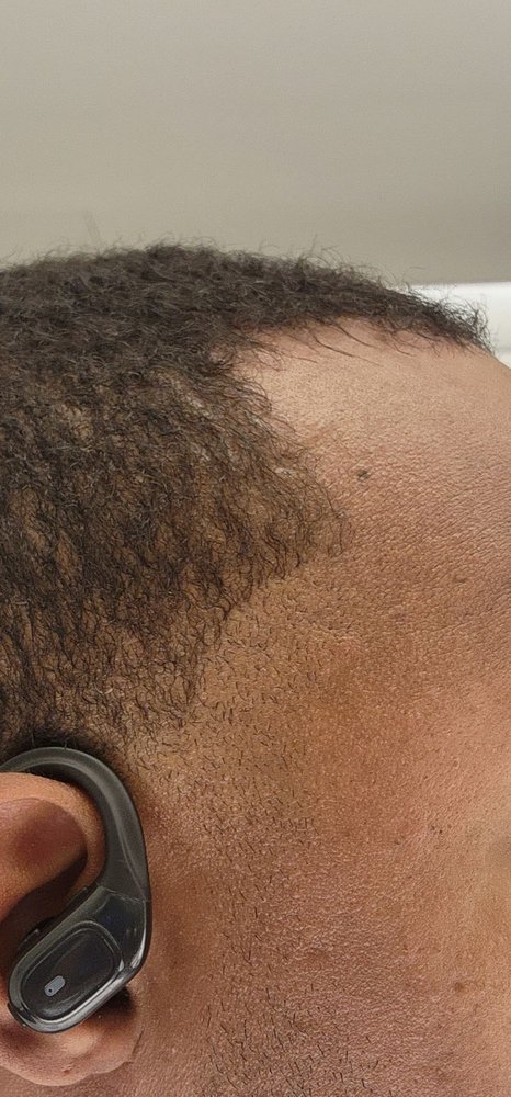 Freeman's Barber n Beauty Logo
