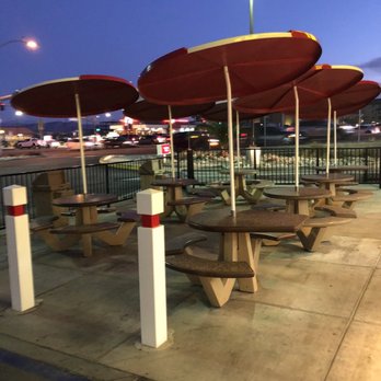 In-N-Out Burger - Outdoor patio - Fast Food Near Me - Hesperia, California In-N-Out Burger - Outdoor patio - Fast Food Near Me - Hesperia, California