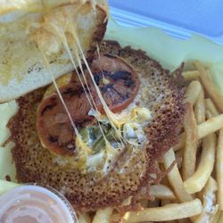 B's Hangout - B's Special Burger