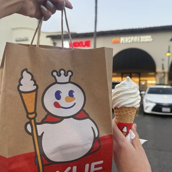Mixue - Bubble Tea Near Me - Irvine, California Mixue - Bubble Tea Near Me - Irvine, California