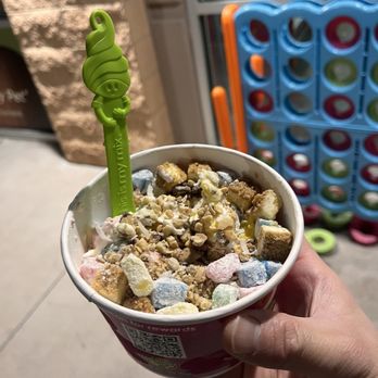 Menchie's Frozen Yogurt - Ice Cream & Frozen Yogurt Near Me - Austin, Texas