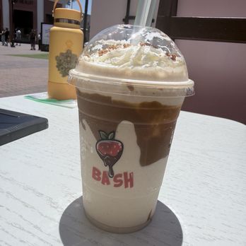 Chocolate Bash - Cookie Butter Shake - Desserts Near Me - Irvine, California