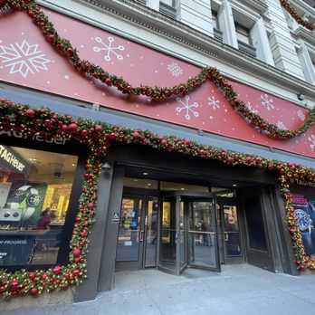 Macy's - Department Stores Near Me - New York, New York Macy's - Department Stores Near Me - New York, New York