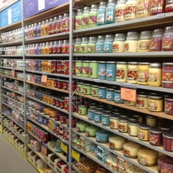 Bed Bath & Beyond - Yankee Doodle Candles !! I'm in !
