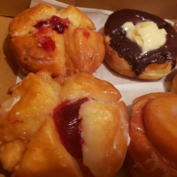Anthony's Donuts - The raspberry buttermilk donuts are the most popular - Donuts Near Me - Las Vegas, Nevada Anthony's Donuts - The raspberry buttermilk donuts are the most popular - Donuts Near Me - Las Vegas, Nevada