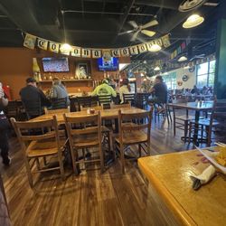 Casa Robles Mexican Restaurant - Bar/dining room