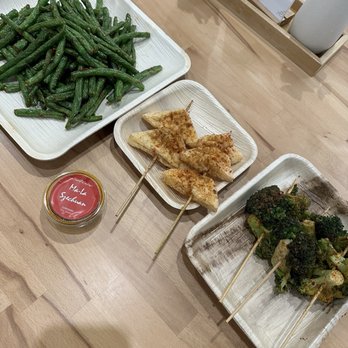 Sun's Kitchen - green beans, Tofu Triangles Skewers (2)Broccoli Skewers (3) - Chinese Near Me - Charlotte, North Carolina Sun's Kitchen - green beans, Tofu Triangles Skewers (2)Broccoli Skewers (3) - Chinese Near Me - Charlotte, North Carolina