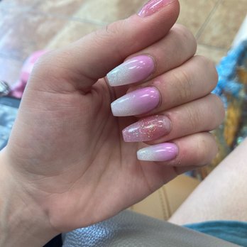 Ava Nails - Nail Salons Near Me - Nashua, New Hampshire