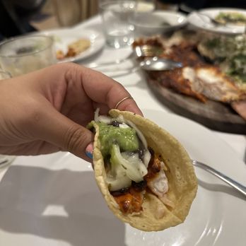 Entremar - Fish taco - Mexican Near Me - México, D.F., DIF
