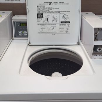 Sudz Laundry House - $3.00 small washes - Laundromat Near Me - Pico Rivera, California Sudz Laundry House - $3.00 small washes - Laundromat Near Me - Pico Rivera, California