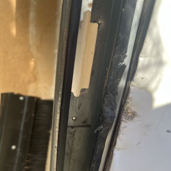 U-Haul-Bremerton - Damaged door slide/locking mechanism - vandalism & burglary - Truck Rental Near Me - Bremerton, Washington U-Haul-Bremerton - Damaged door slide/locking mechanism - vandalism & burglary - Truck Rental Near Me - Bremerton, Washington